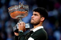 英雄联盟总决赛门票-美网险胜ATP总决赛，阿尔卡拉斯点燃赛场