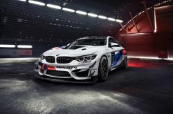 英雄联盟总决赛直播-南美风暴VS西亚铁壁，绿茵孤影本泽马，用一场数据爆炸宣告王权