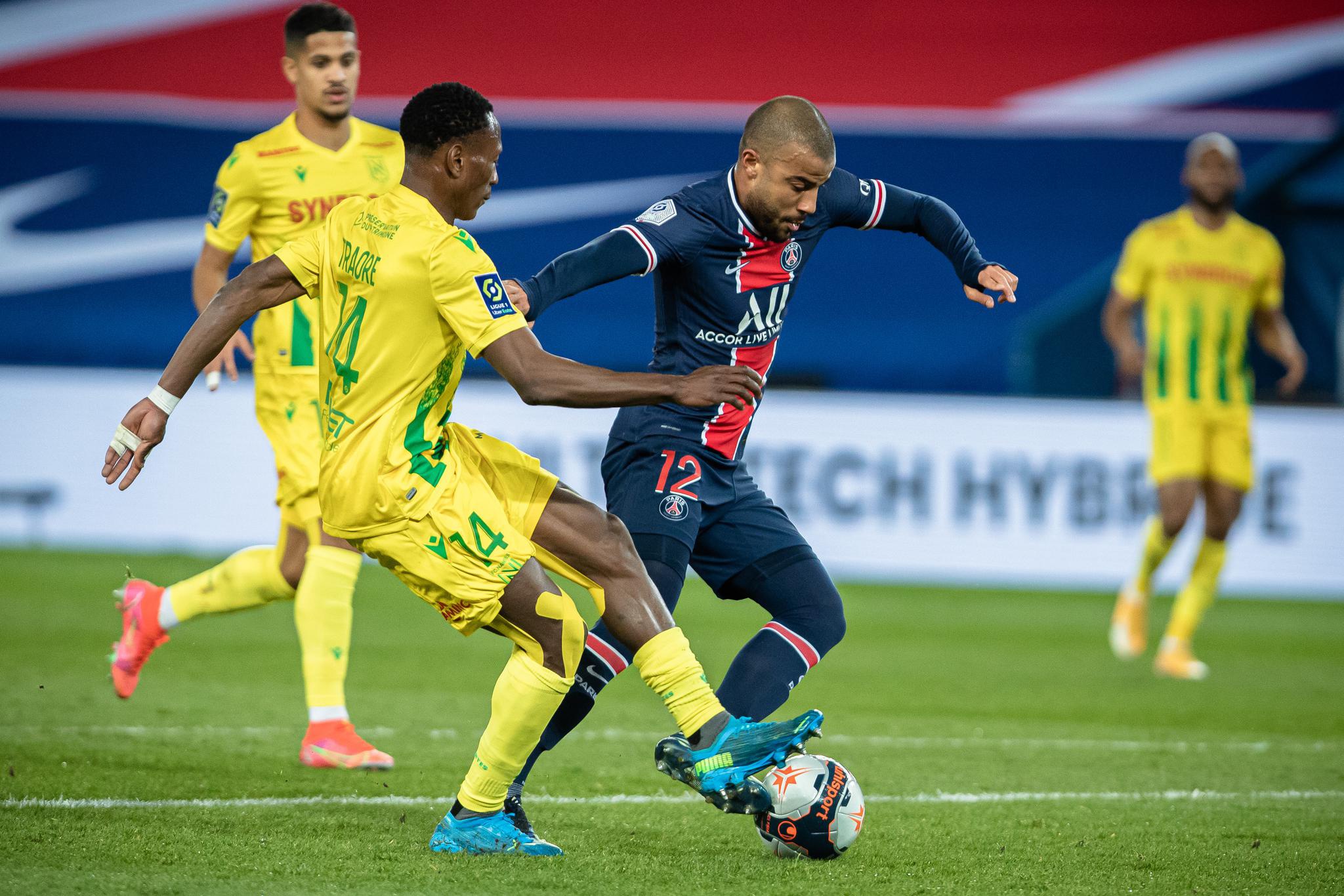 南特球员被换上场改变比赛局势 南特球员被换上场改变比赛局势