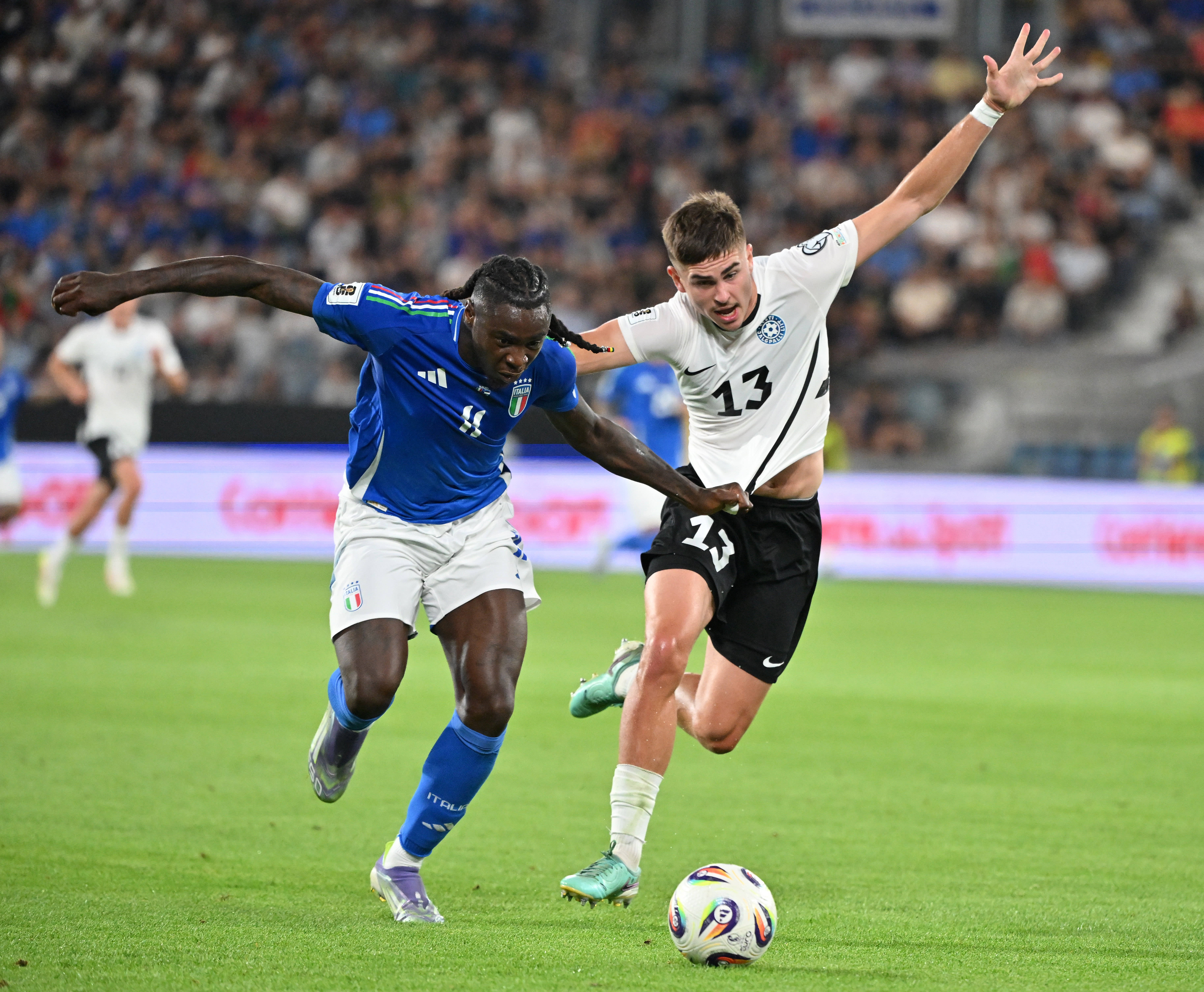 意大利足球赛场上的硬仗大战