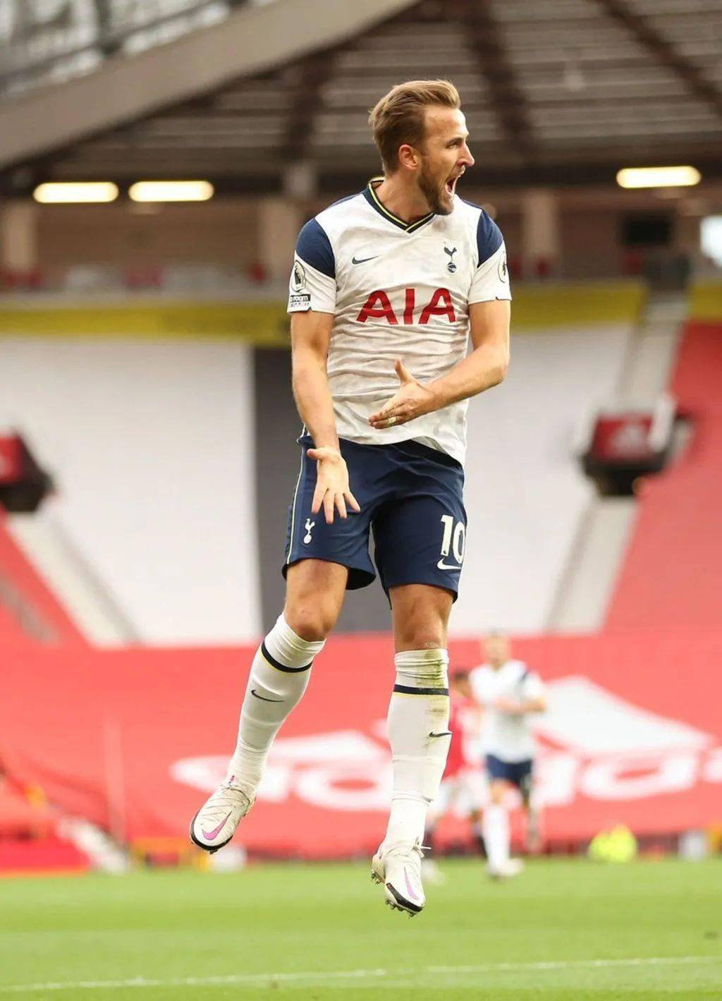 红魔凭主场优势,霸气收获关键三分的简单介绍 红魔凭主场优势,霸气收获关键三分的简单介绍