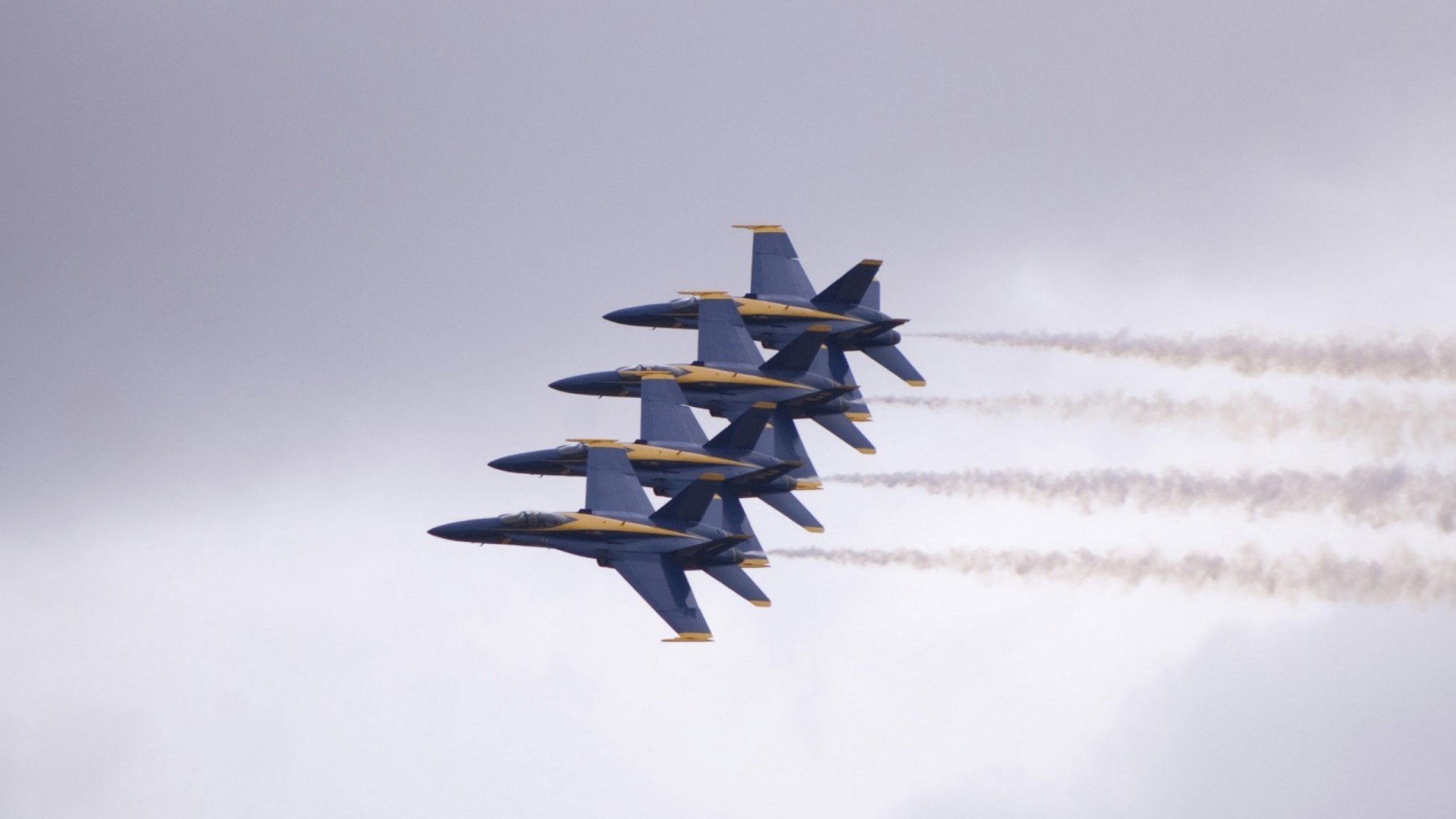 冰与火的交锋日，文班亚马寒霜一剑定乾坤，76人烈焰灼原碾开拓