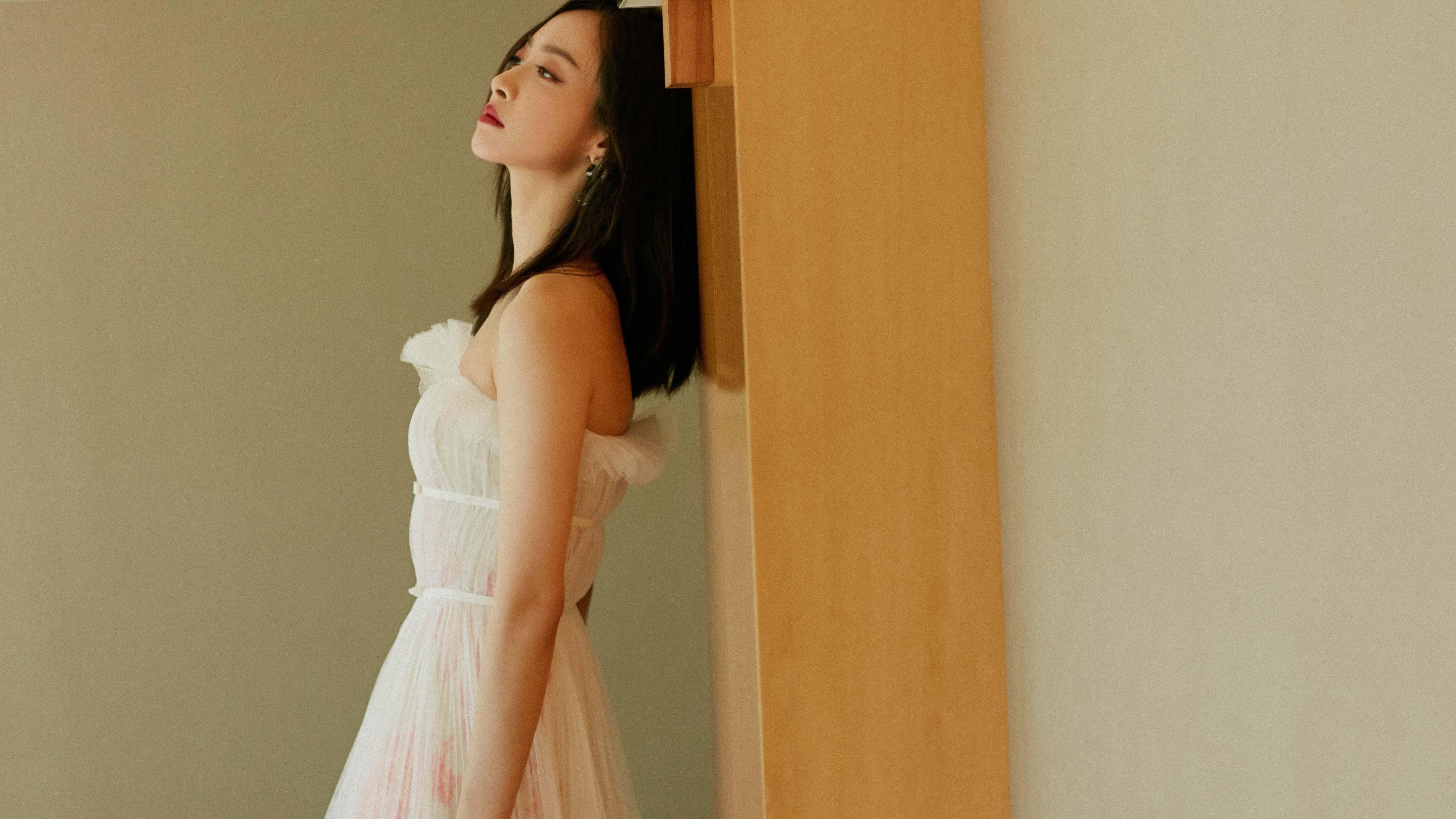 独行侠防守锁死湖人，杰伦格林关键先生闪耀赛场—唯一性之战的深度解析