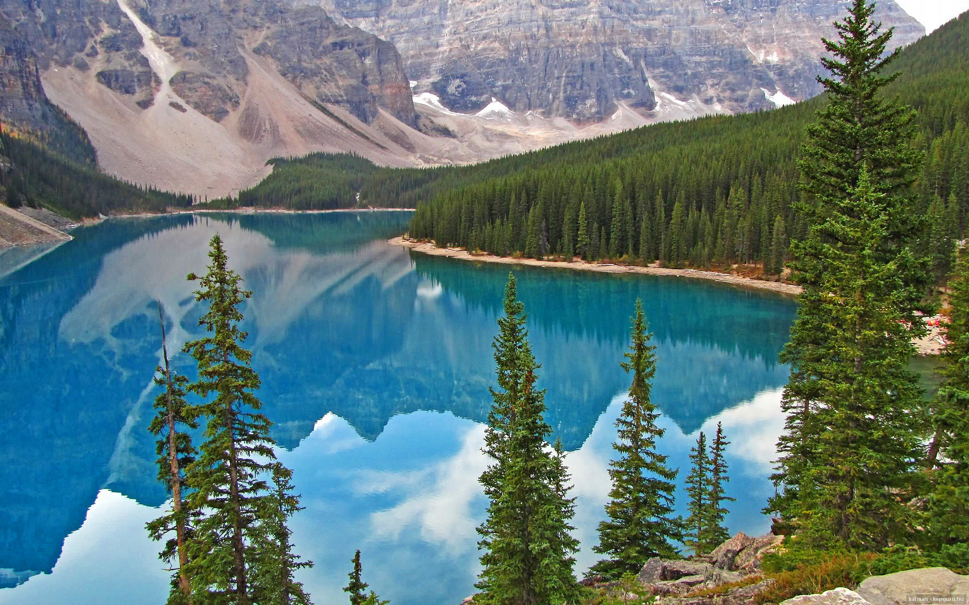 篮球狙击手跨维降临,英超争冠战遭强行终结