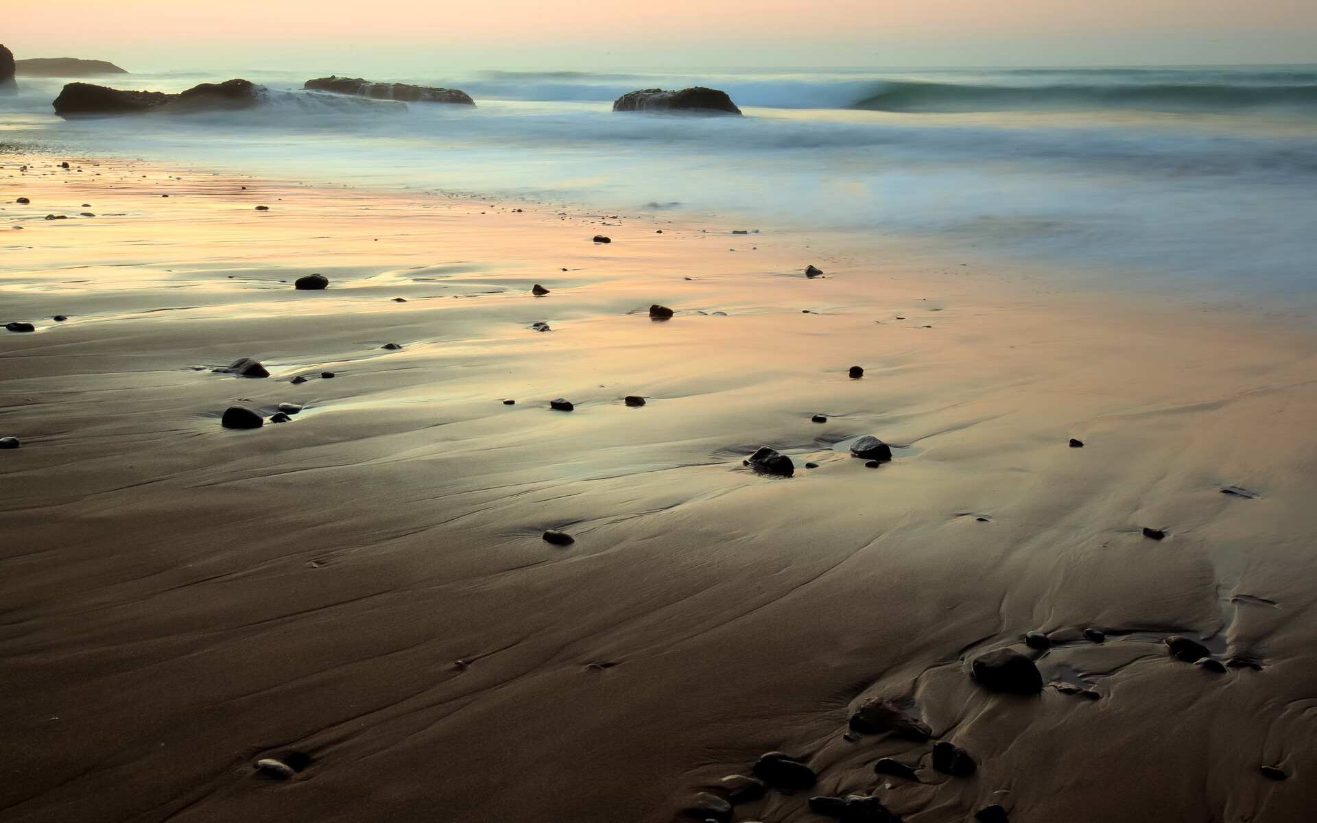 暗流刺客，当拜仁防线遇见阿尔瓦雷斯的慢性死亡